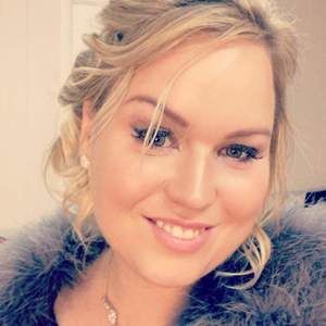 Meet your Posher, Éva